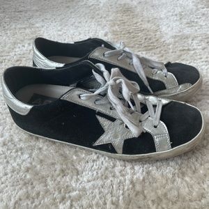 Golden Goose Superstar Low Top Sneaker
